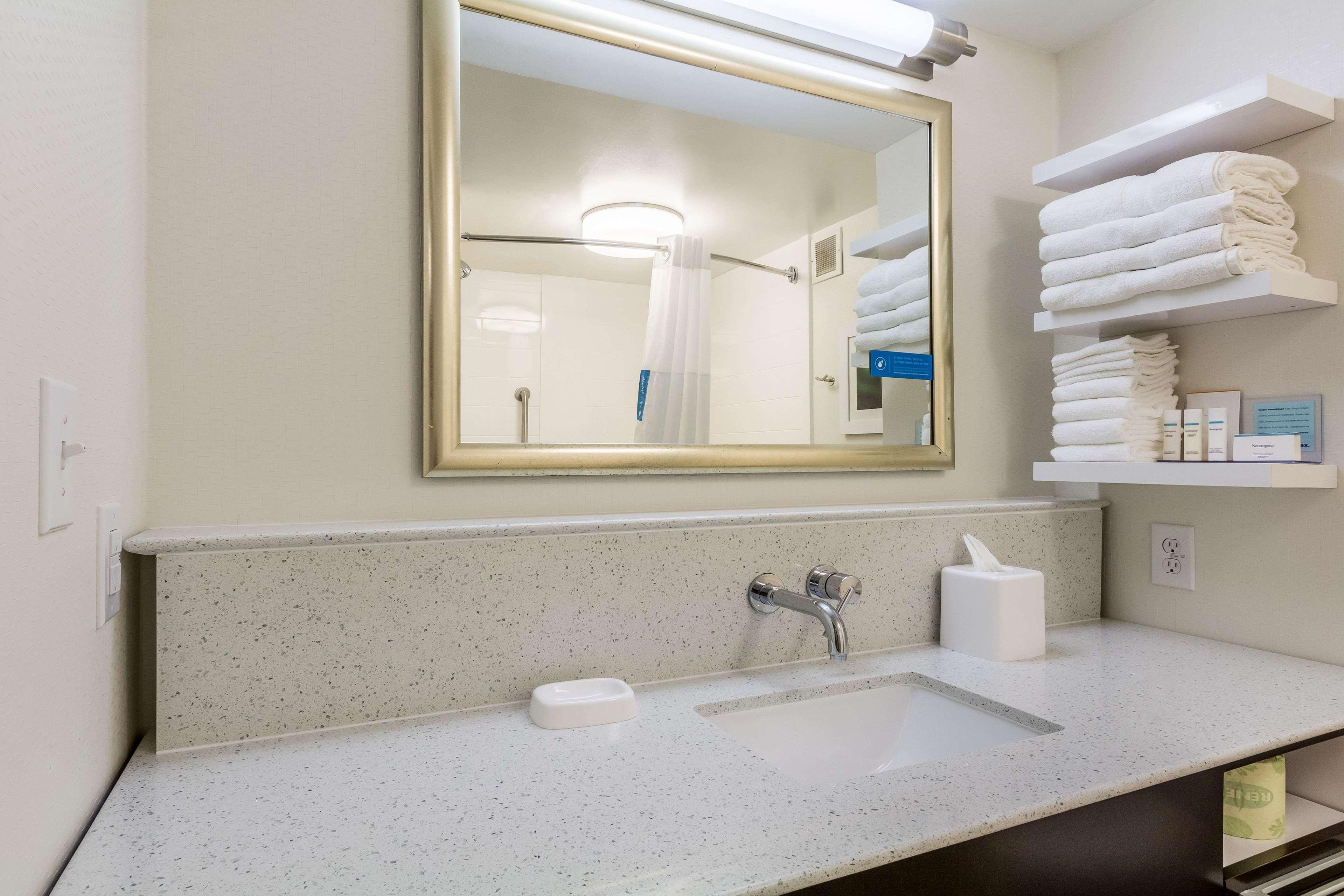 Hampton Inn Jackson Pearl Intrntl Airport Zewnętrze zdjęcie