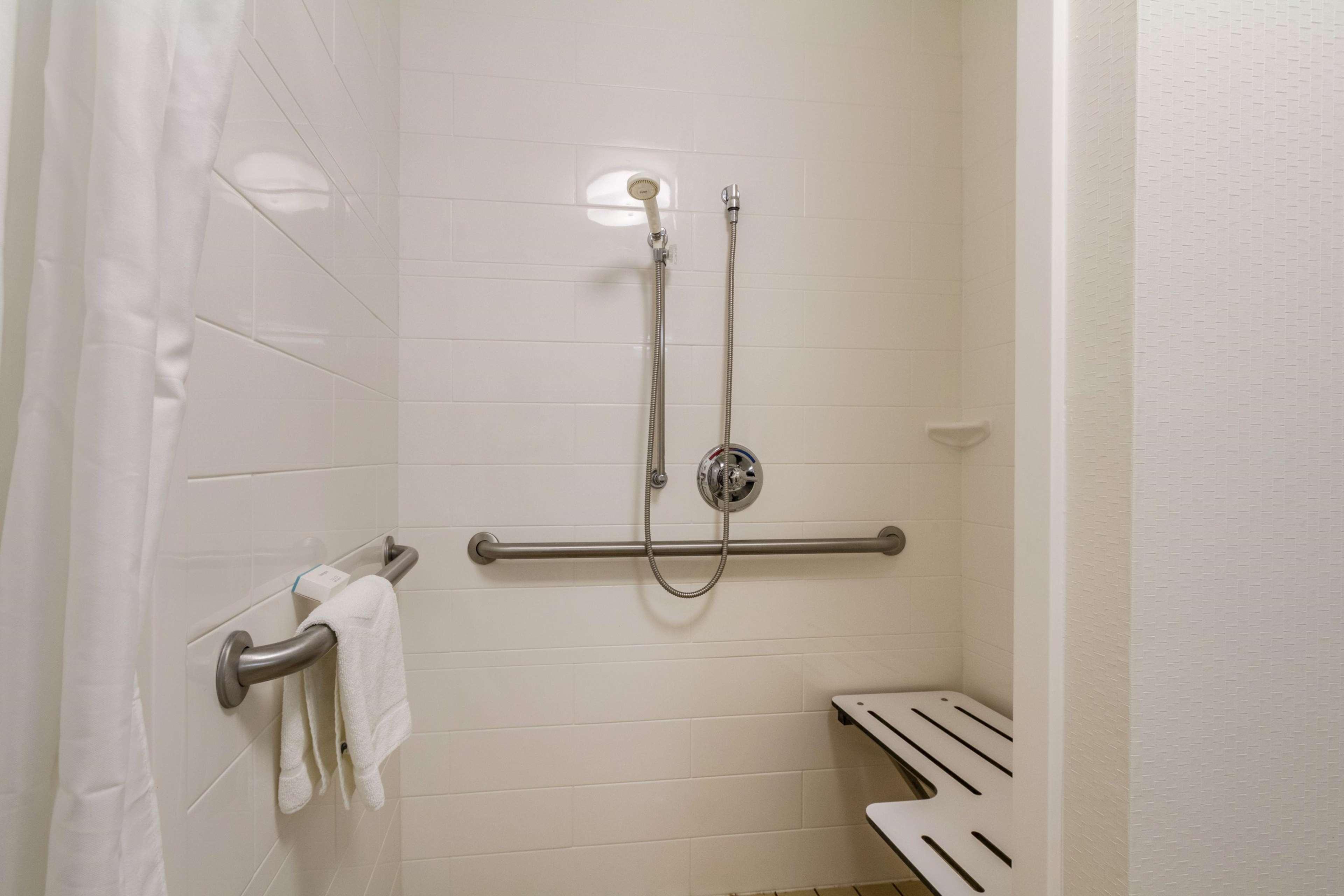 Hampton Inn Jackson Pearl Intrntl Airport Zewnętrze zdjęcie